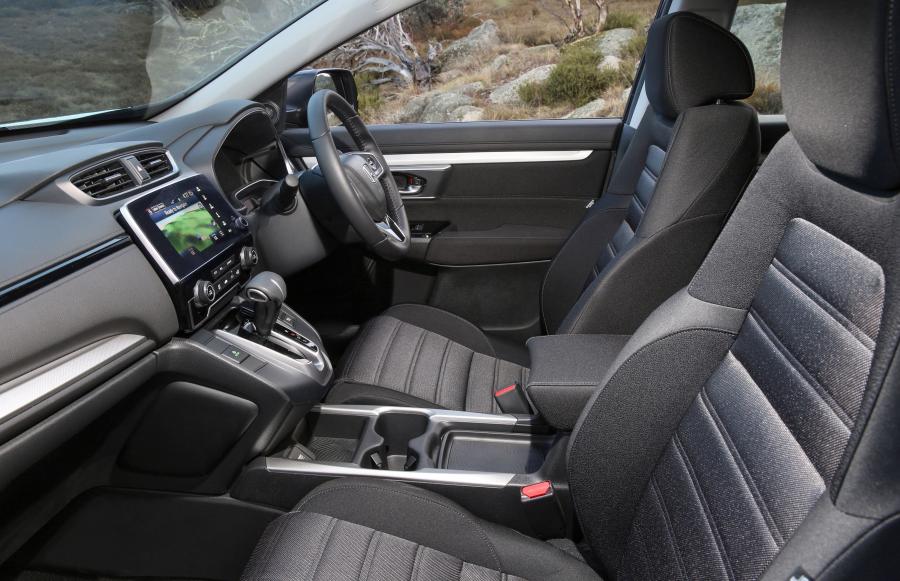 Интерьер Honda CR-V VTi-S 2017 года  (AU) (фото 10 из 42)